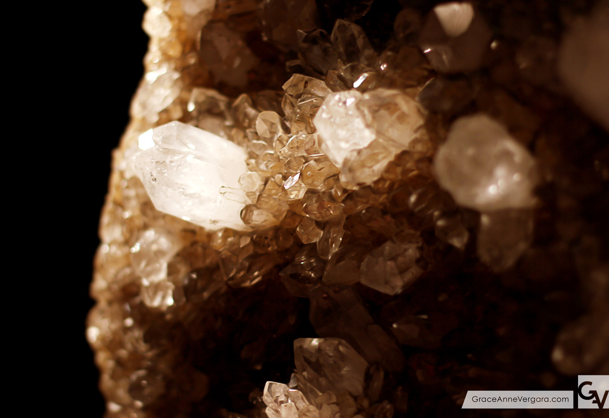 Grace-Anne-Vergara-AMNH-Stones-H01